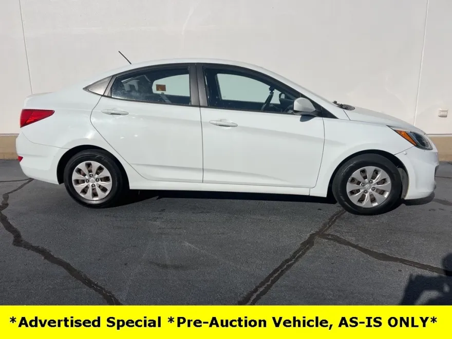 2015 Hyundai Accent GLS photo 1