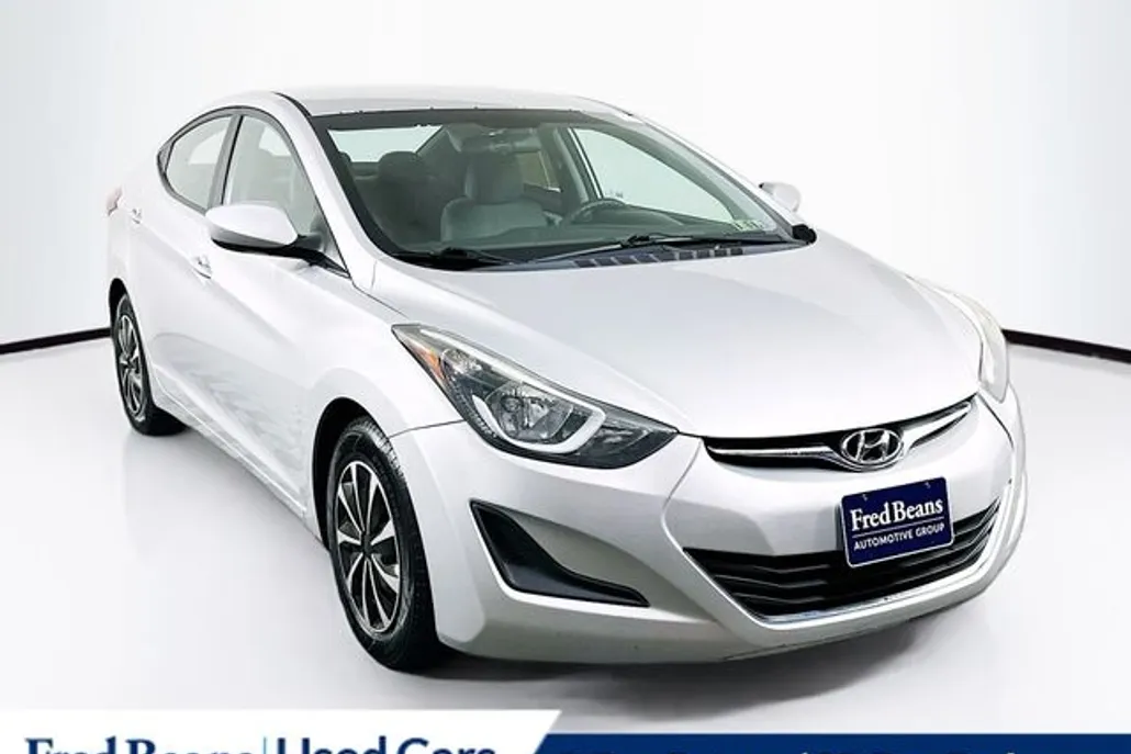 2016 Hyundai Elantra SE photo 1
