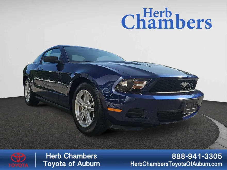 2012 Ford Mustang V6 photo 1
