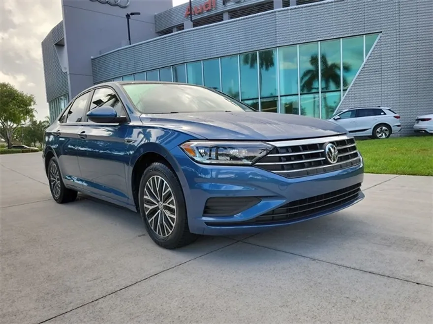 2019 Volkswagen Jetta SEL photo 1