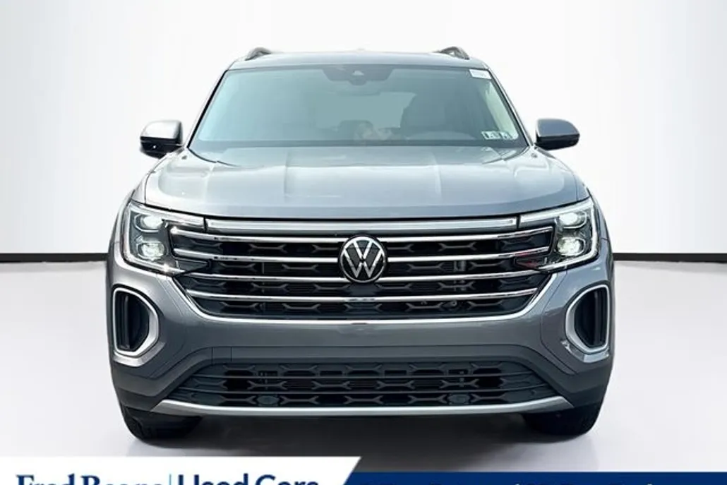 2025 Volkswagen Atlas SE photo 1