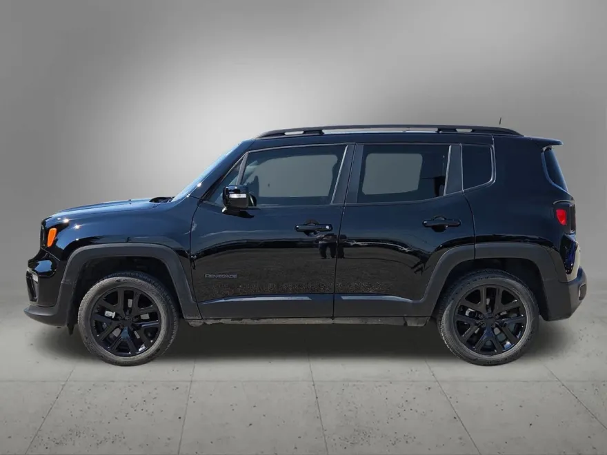 2023 Jeep Renegade Latitude photo 1