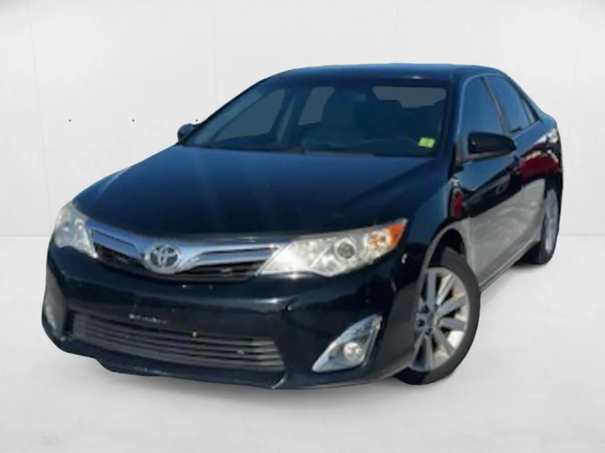 2012 Toyota Camry XLE photo 1
