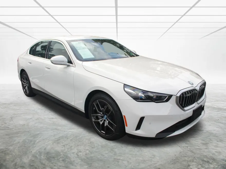 2025 Bmw i5 xDrive40 photo 1