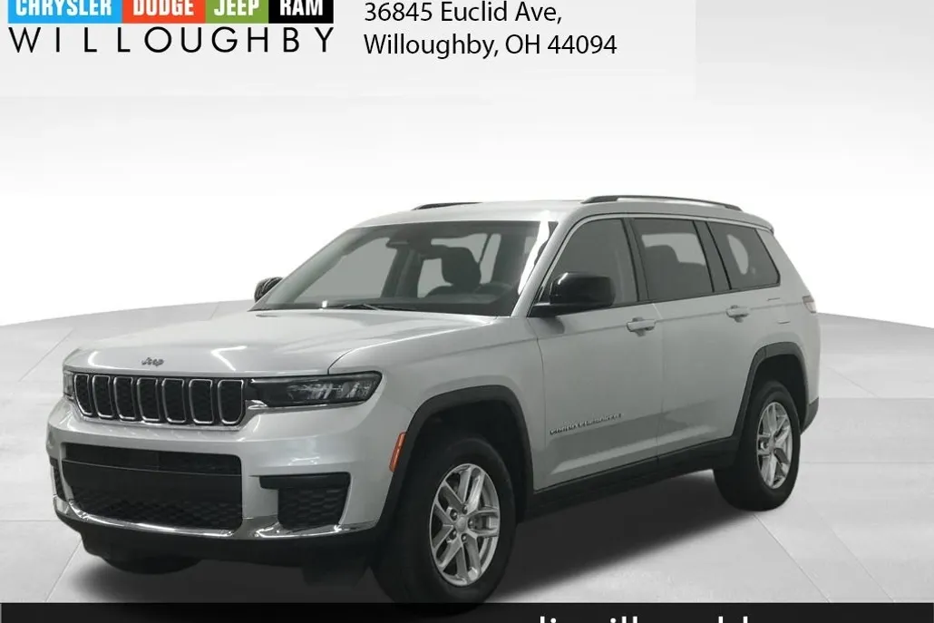 2023 Jeep Grand Cherokee Laredo photo 1