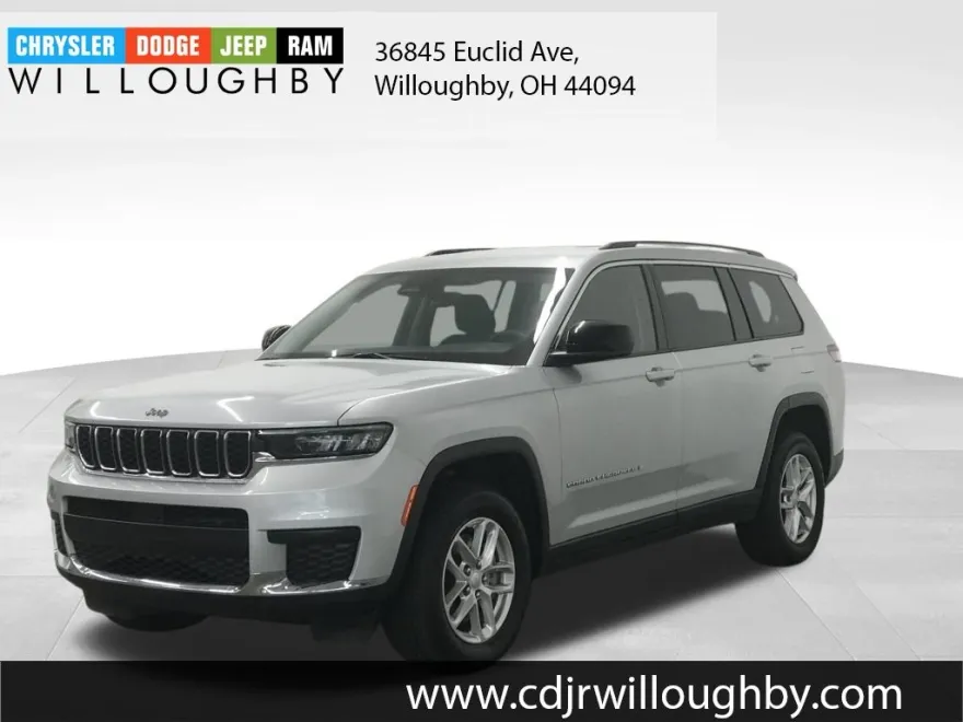 2023 Jeep Grand Cherokee Laredo photo 1