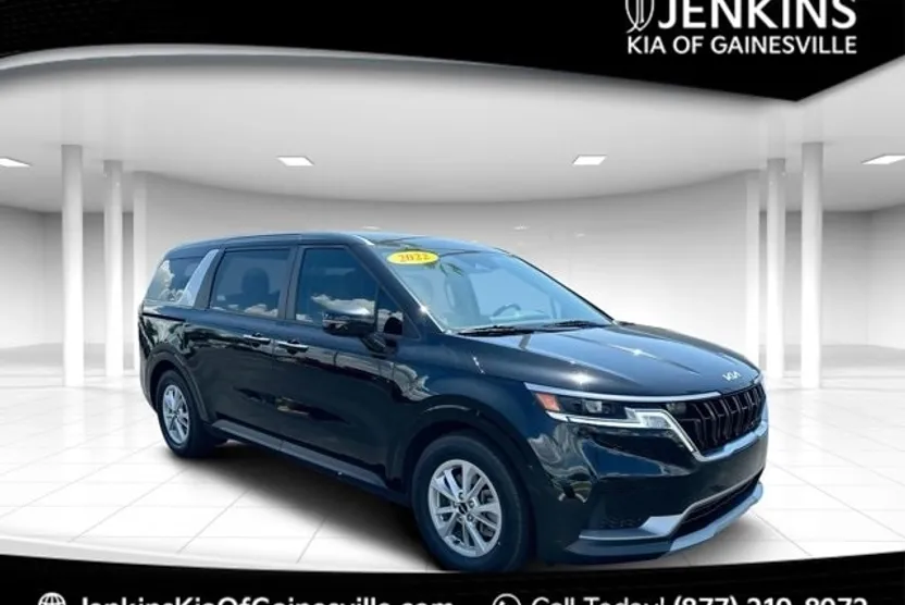 2022 Kia Carnival LXS photo 1