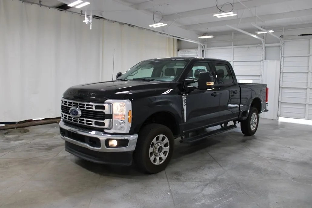 2024 Ford F-250 photo 1