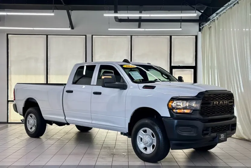2023 Ram 3500 Tradesman photo 1