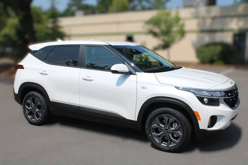 2026 Kia Seltos LX photo 1