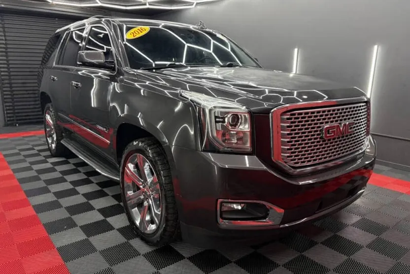 2016 Gmc Yukon Denali photo 1