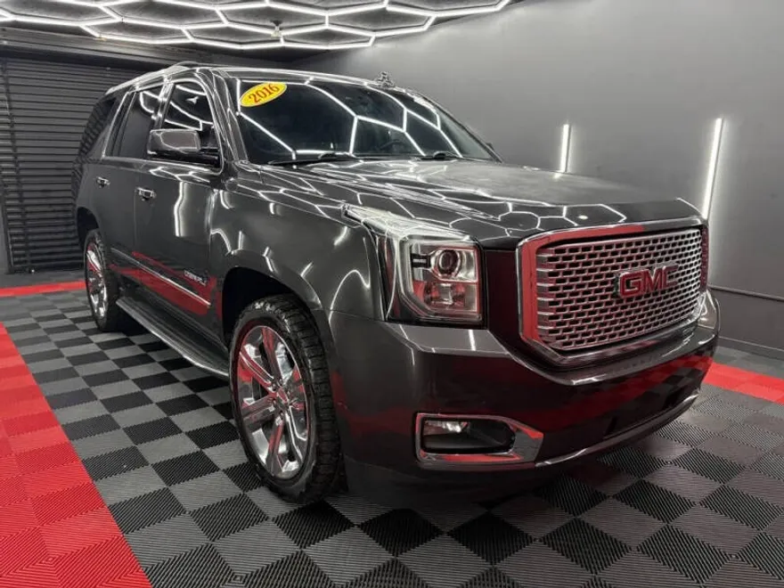 2016 Gmc Yukon Denali photo 1