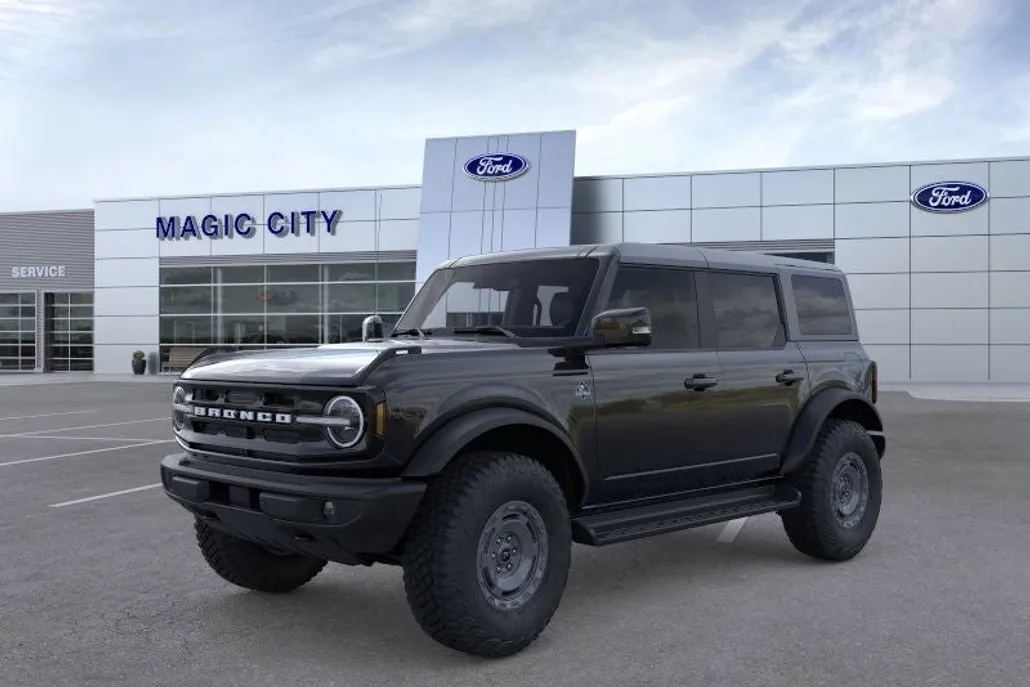 2025 Ford Bronco Outer Banks photo 1