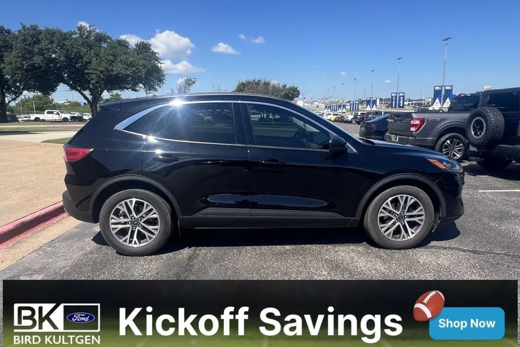 2022 Ford Escape SEL photo 1