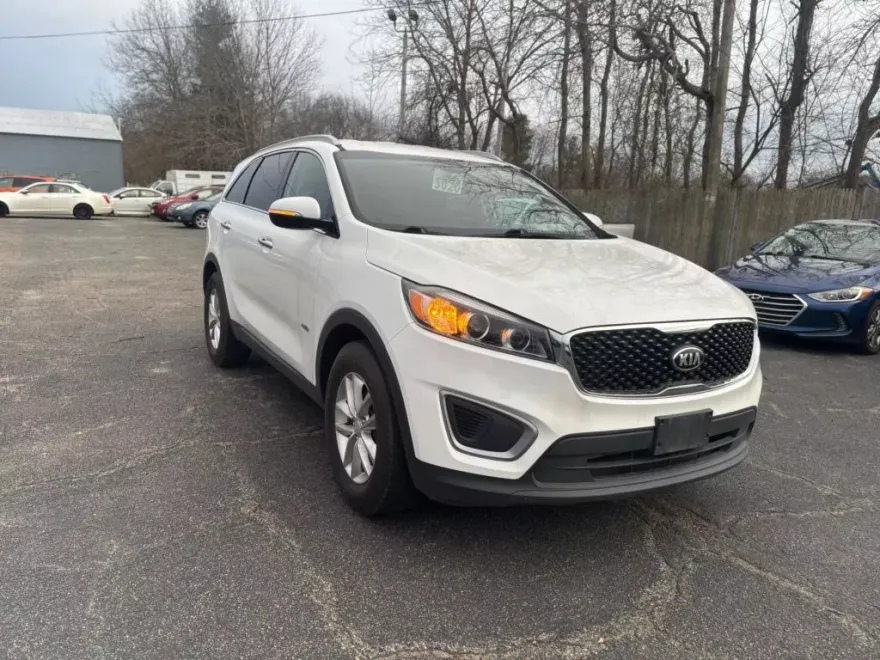 2016 Kia Sorento LX photo 1