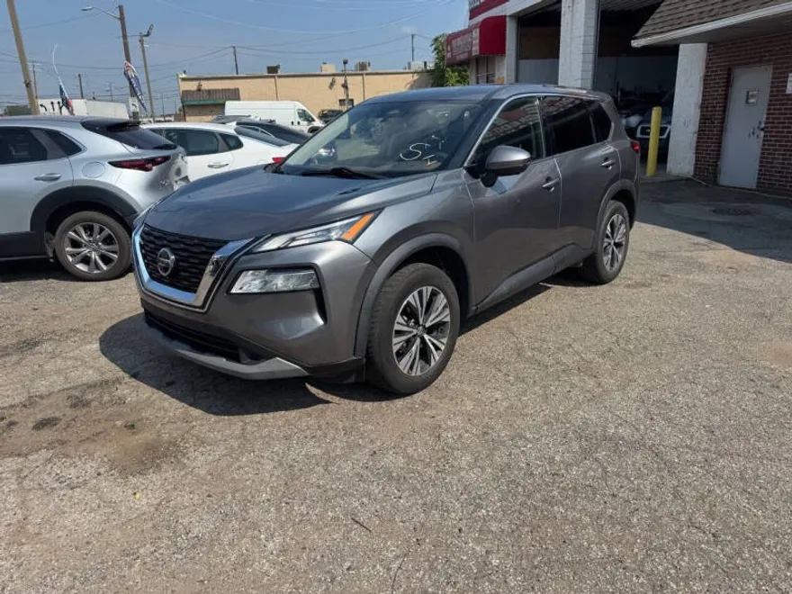 2021 Nissan Rogue SV photo 1