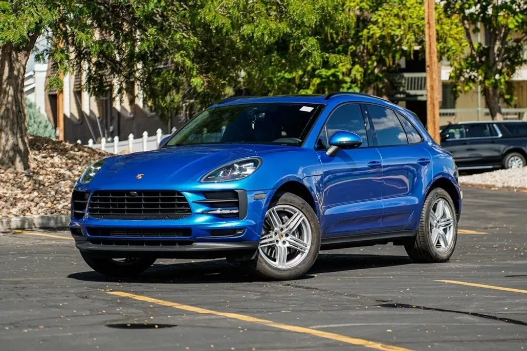 2021 Porsche Macan Base photo 1
