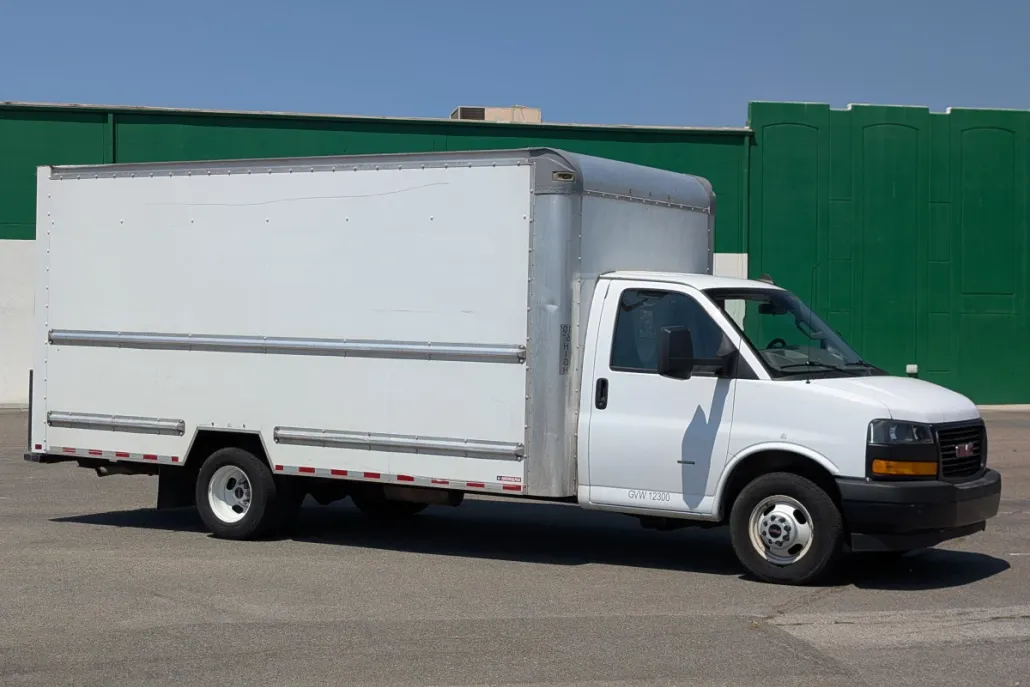 2021 Gmc Savana 3500 Cutaway photo 1