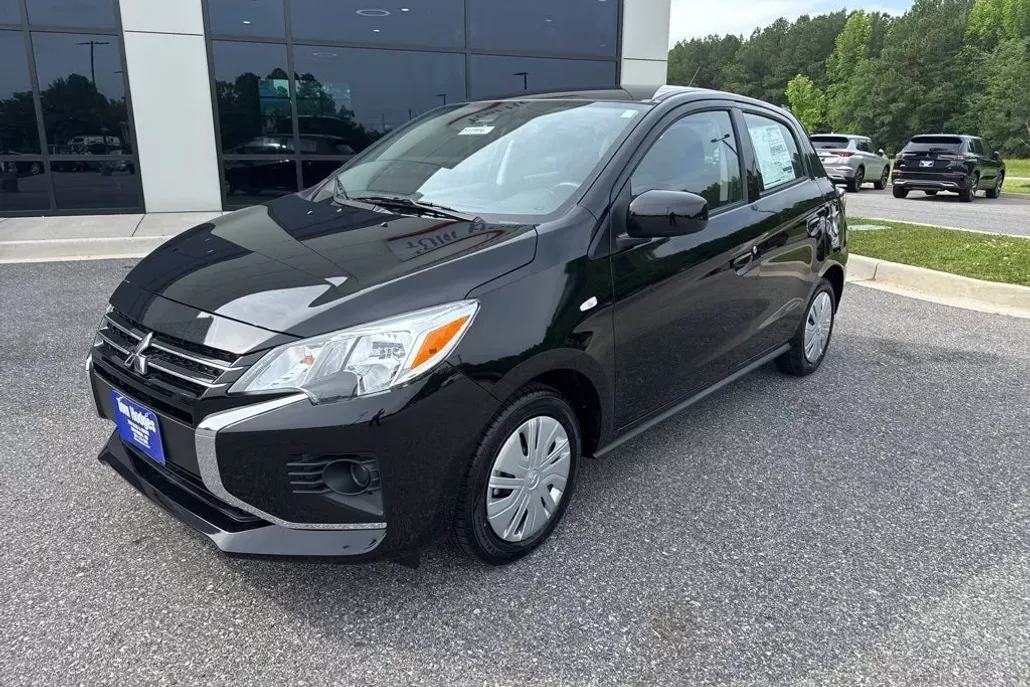 2024 Mitsubishi Mirage ES photo 1