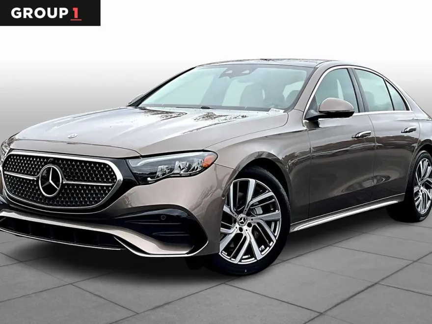 2025 Mercedes Benz E 350 4MATIC photo 1