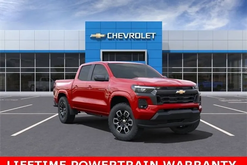 2024 Chevrolet Colorado LT photo 1