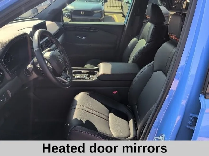 2025 Honda Pilot TrailSport photo 1