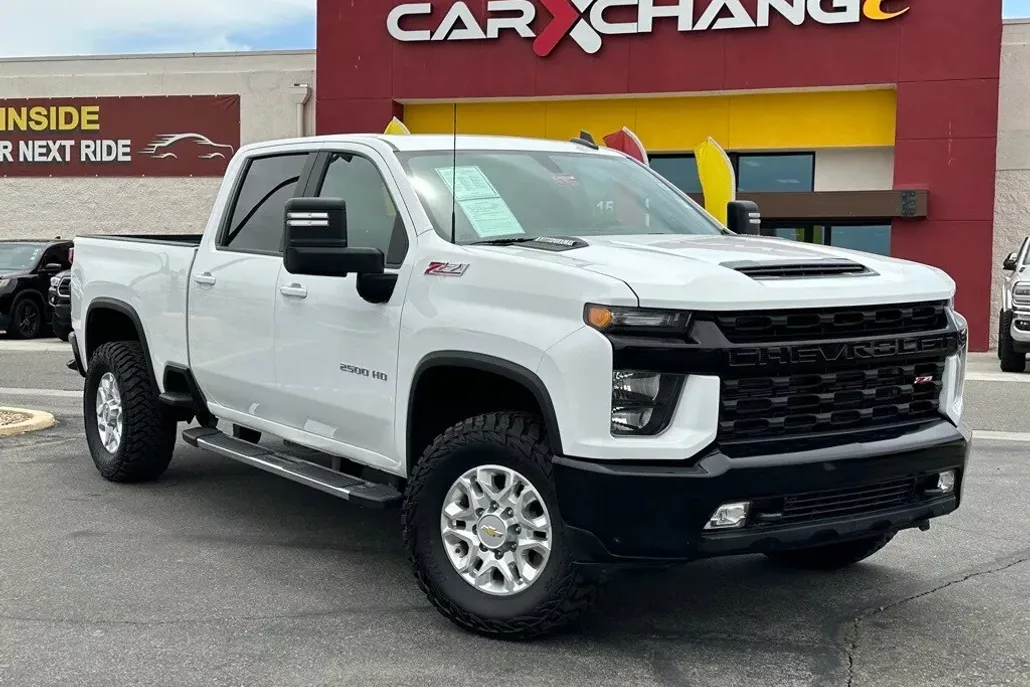 2023 Chevrolet Silverado 2500HD LT photo 1