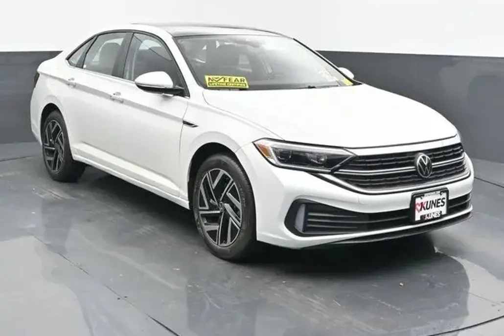 2023 Volkswagen Jetta 1.5T SEL photo 1