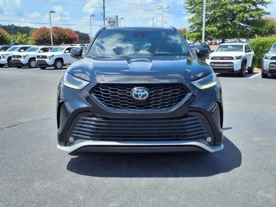 2023 Toyota Highlander XSE photo 1