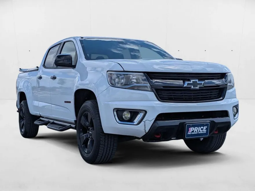 2017 Chevrolet Colorado LT photo 1