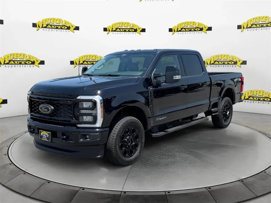 2025 Ford F-250 photo 1