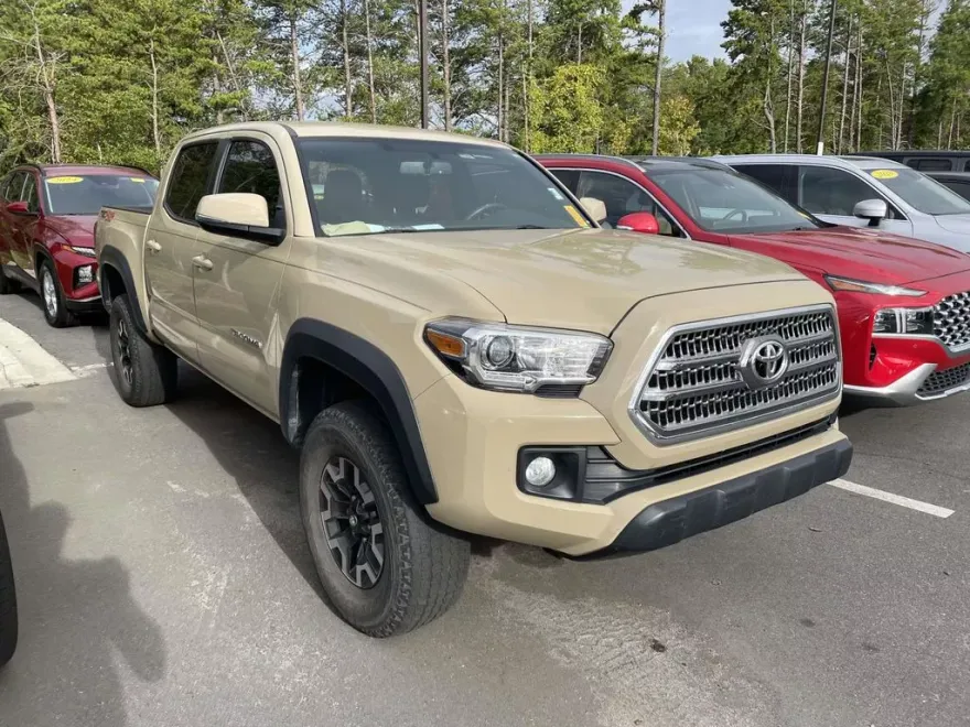 2016 Toyota Tacoma TRD V6 photo 1