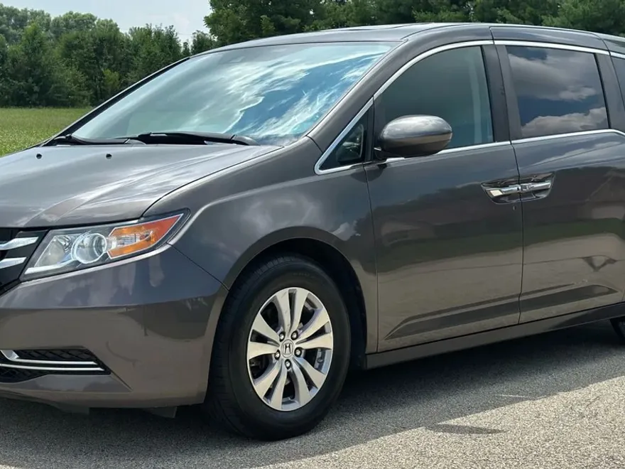 2015 Honda Odyssey EX-L photo 1