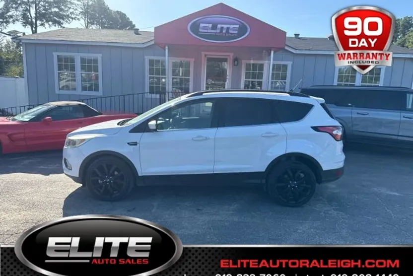 2018 Ford Escape SE Sport photo 1