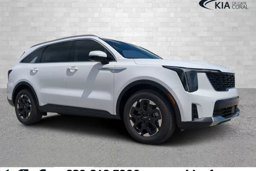 2025 Kia Sorento S photo 1