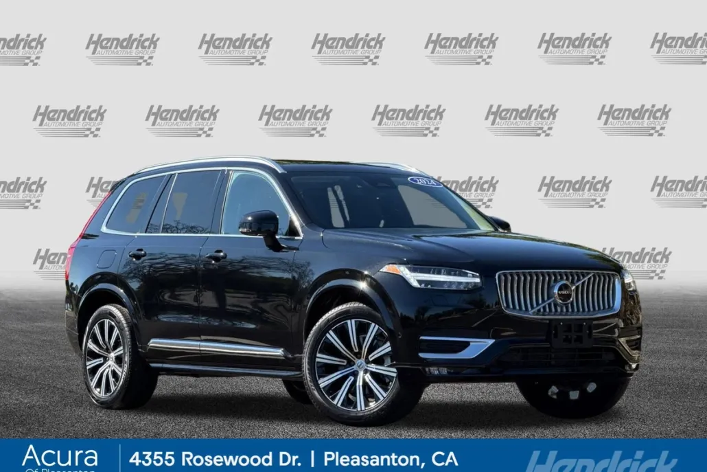 2025 Volvo XC90 Plus photo 1