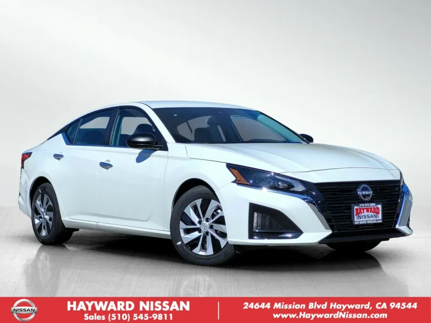 2025 Nissan Altima S photo 1
