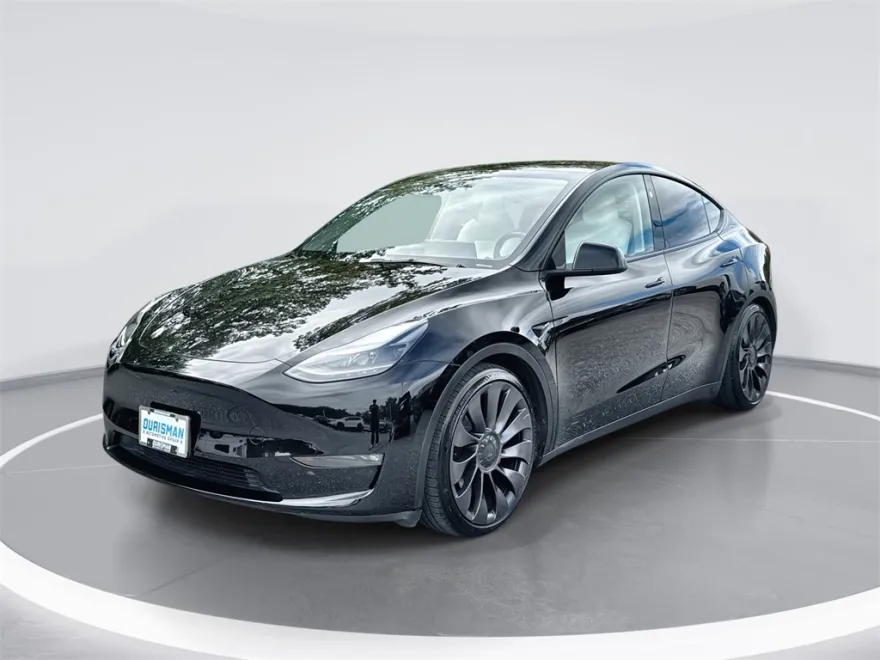 2023 Tesla Model Y Performance photo 1