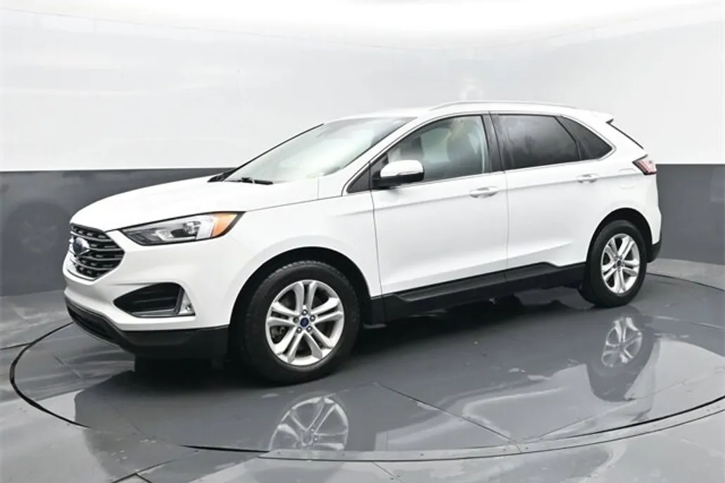 2020 Ford Edge SEL photo 1