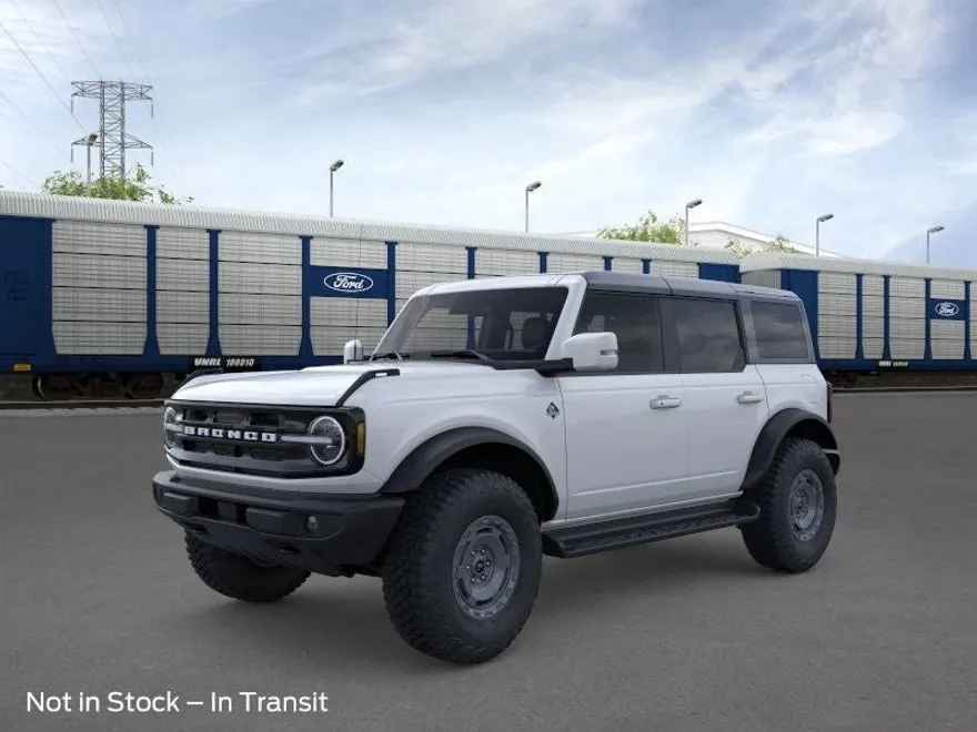 2025 Ford Bronco Outer Banks photo 1