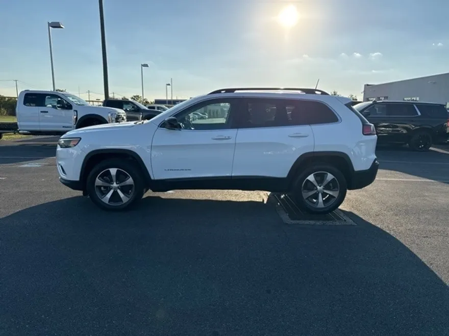 2022 Jeep Cherokee Limited photo 1