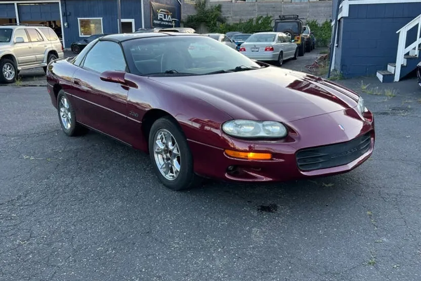 2002 Chevrolet Camaro Z28 photo 1