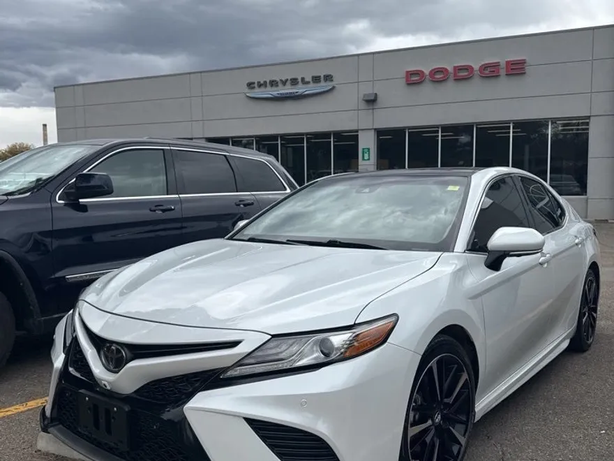 2018 Toyota Camry XSE V6 photo 1