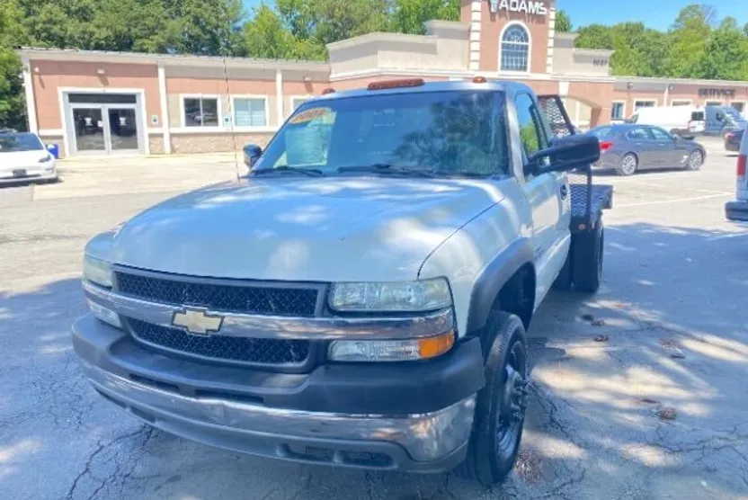 2002 Chevrolet Silverado 3500HD photo 1