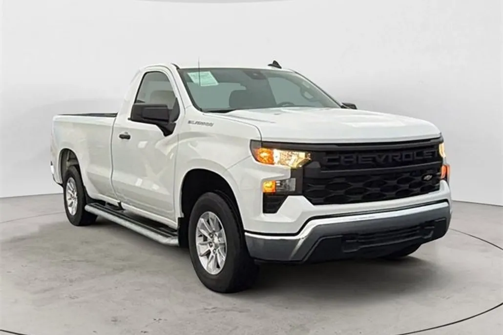 2024 Chevrolet Silverado 1500 photo 1