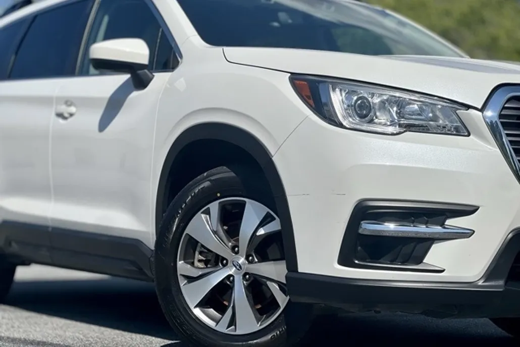 2020 Subaru Ascent Premium photo 1
