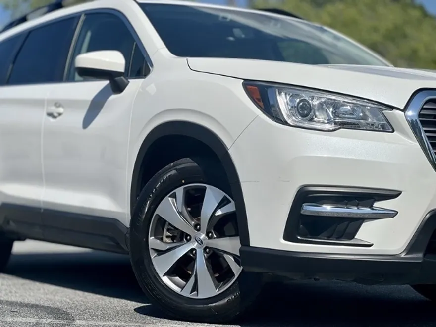 2020 Subaru Ascent Premium photo 1