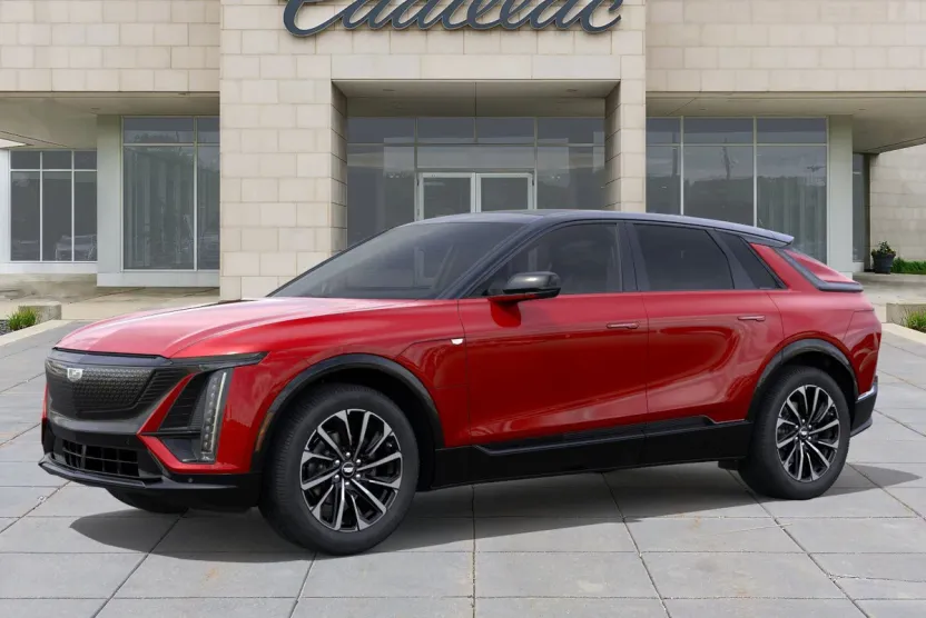 2025 Cadillac Lyriq Sport photo 1