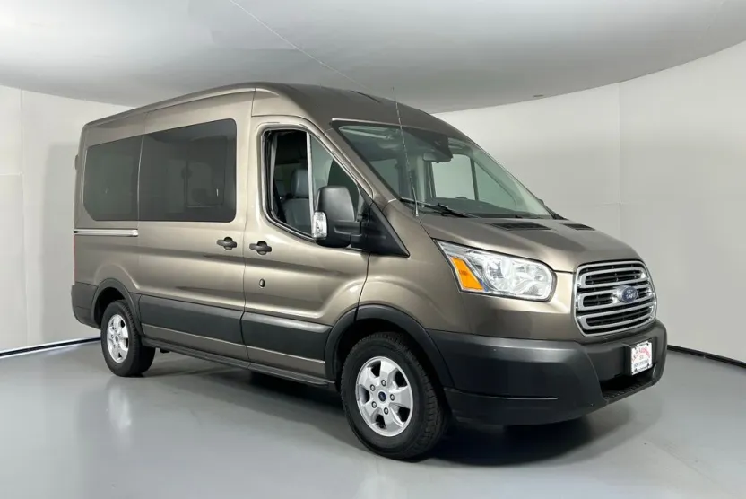 2019 Ford Transit photo 1