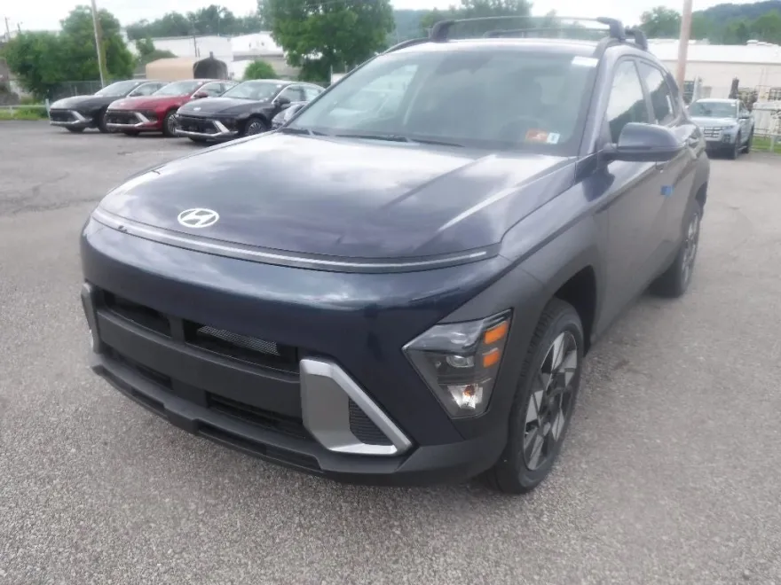 2025 Hyundai Kona SEL photo 1